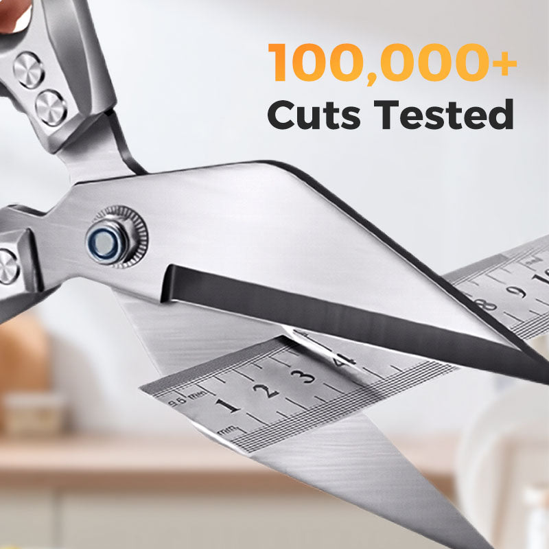 Multifunctional heavy-duty kitchen shears
