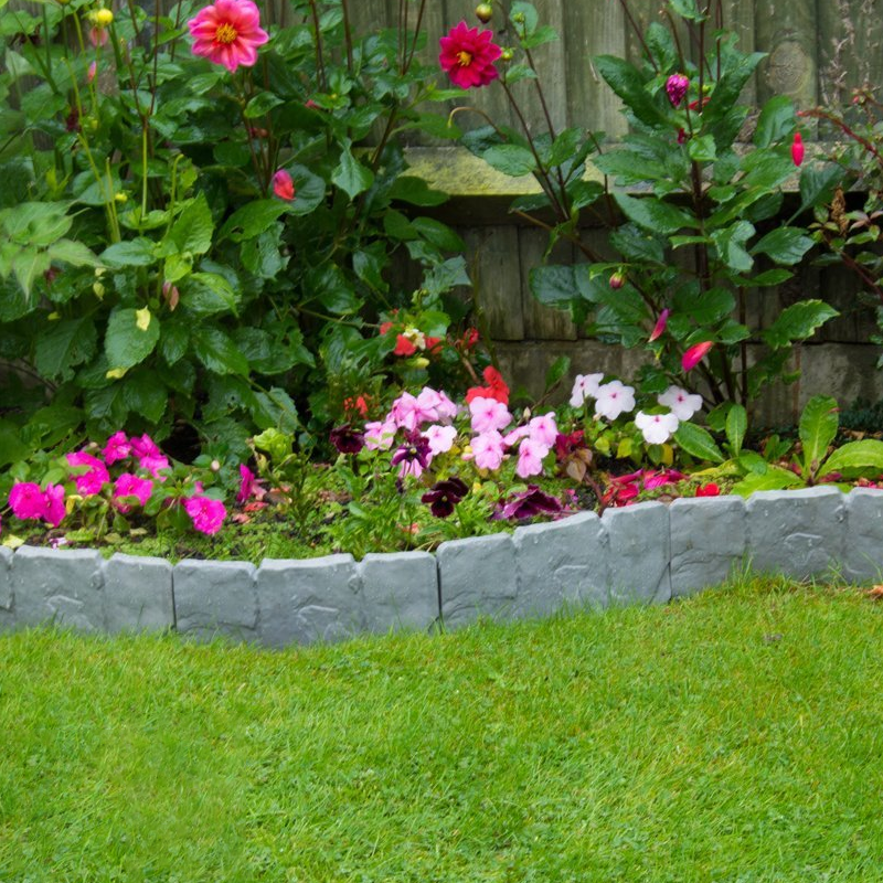 Stone-effect garden fence