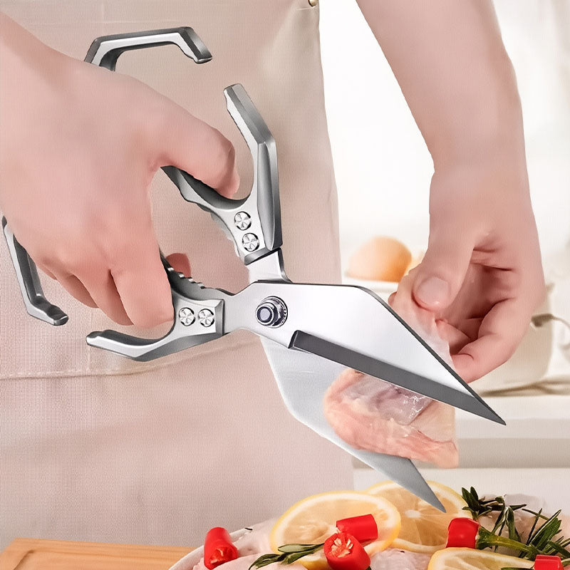 Multifunctional heavy-duty kitchen shears