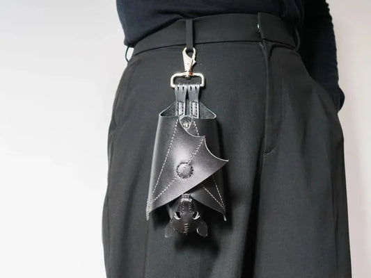 🔥Last Day 49% OFF - Leather Bat Coin Purse