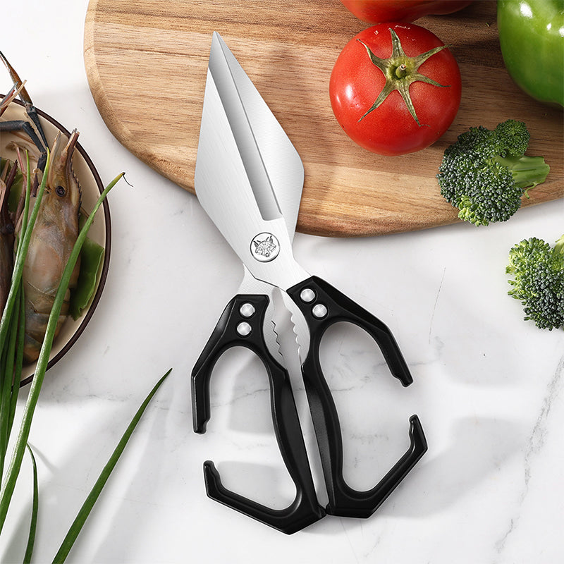 Multifunctional heavy-duty kitchen shears